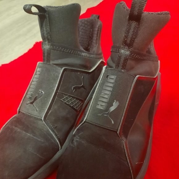 PUMA Women's Size 7 shoes - Picture 2 of 5